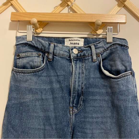 Reformation Liza High Rise Straight Jean in Lanai size 26 - Picture 3 of 12